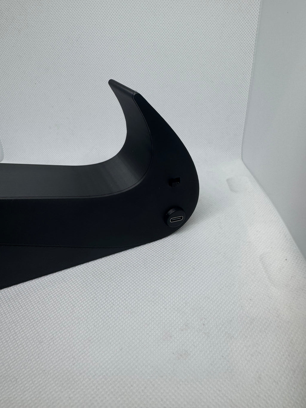 Nike Swoosh LED Light Box – Iconic Illuminated Desk & Shelf Decor